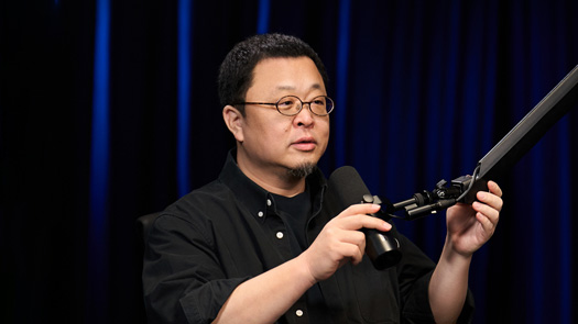 罗永浩的十字路口